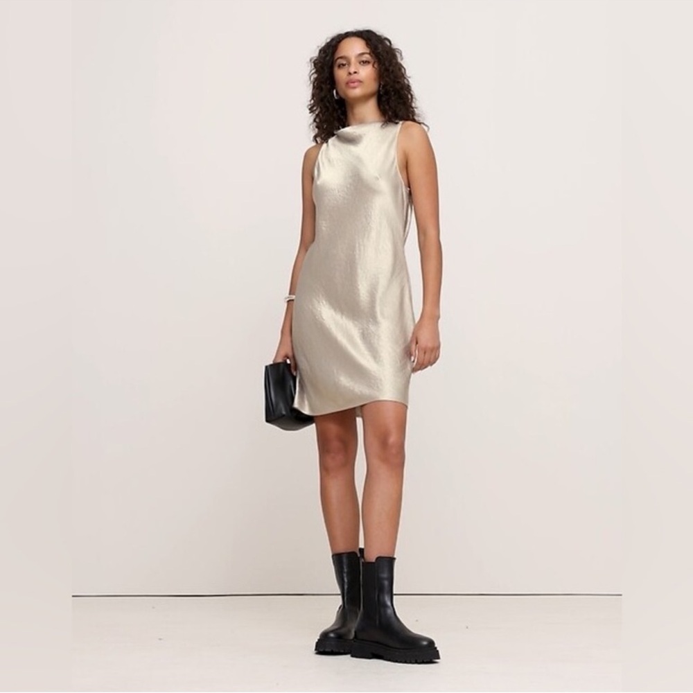 NEW! Banana Republic Crinkle Satin Shift Dress